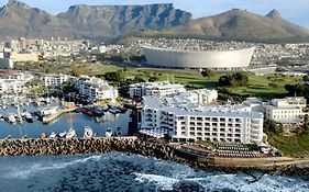 Radisson Blu Hotel Waterfront  5*